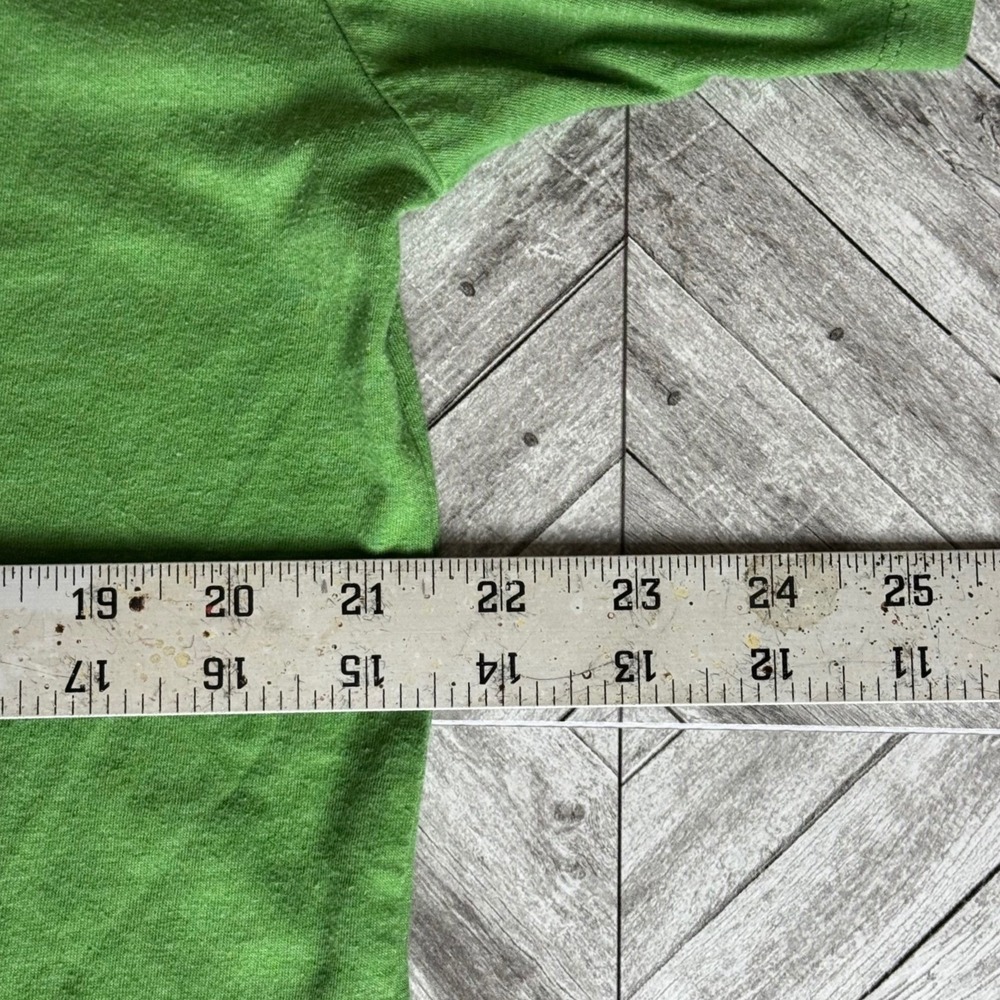 Solid Threads Mens XL Green Im a Drinker Not a Fighter Shamrock Graphic T-Shirt - Picture 6 of 6